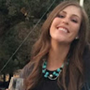 Meet your Posher, Adrienne